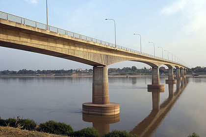 Thai-Lao_Friendship_Bridge