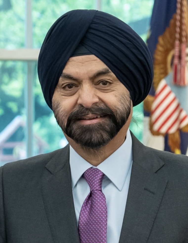 นาย Ajay Banga (ประธาน)