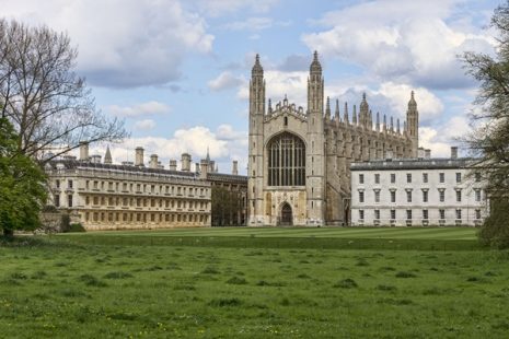 Cambridge_-_Kings_College_vue_des_backs